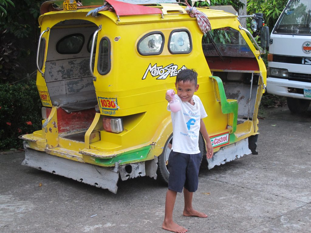 Samar, dreams between rice waves and school desks